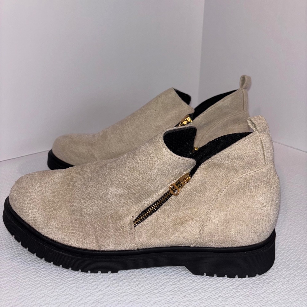 Womens Beige Ankle Boots Side Zipper Lug Sole Booties Comfortable